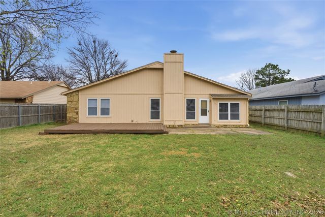 1716 N Butternut Avenue, Broken Arrow, OK 74012
