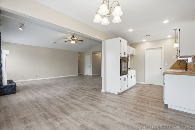 1716 N Butternut Avenue, Broken Arrow, OK 74012