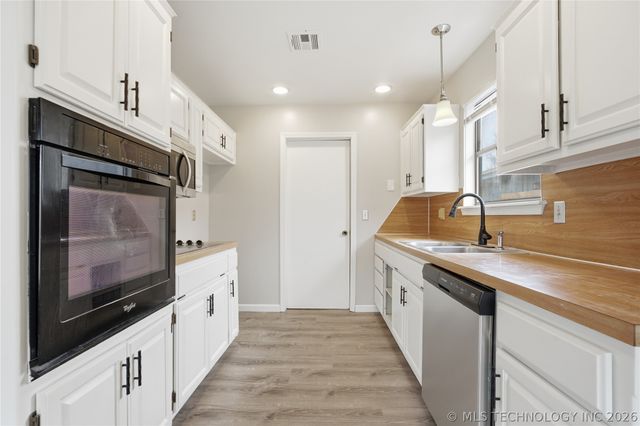 1716 N Butternut Avenue, Broken Arrow, OK 74012