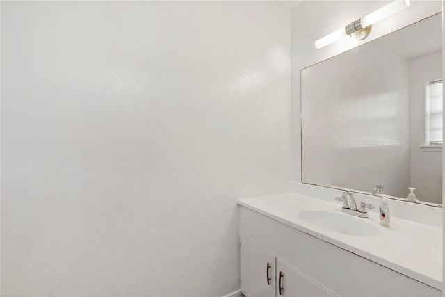 2598 Clark Lane, Paris, TX 75460