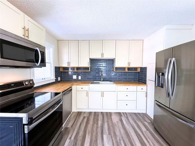 4405 8TH AVENUE N, St Petersburg, FL 33713