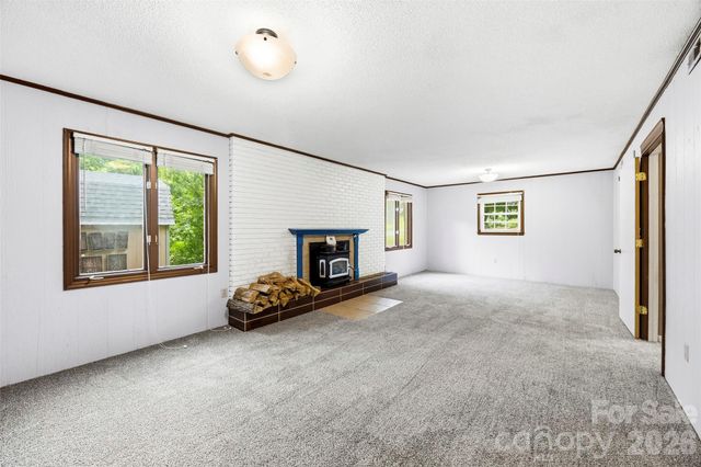 102 Stacybrook Drive SE, Concord, NC 28025