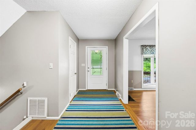102 Stacybrook Drive SE, Concord, NC 28025