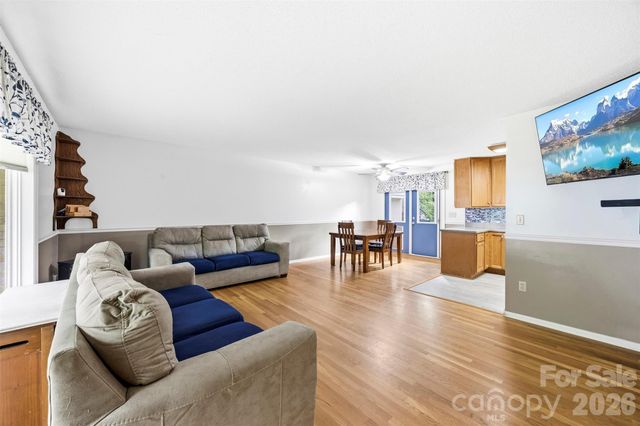 102 Stacybrook Drive SE, Concord, NC 28025