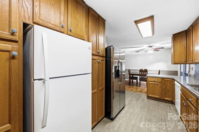 102 Stacybrook Drive SE, Concord, NC 28025