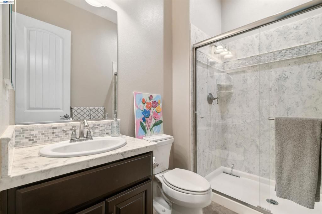Image 33 of property listing at 2205 Cameron Cir, Pleasanton, CA 94588