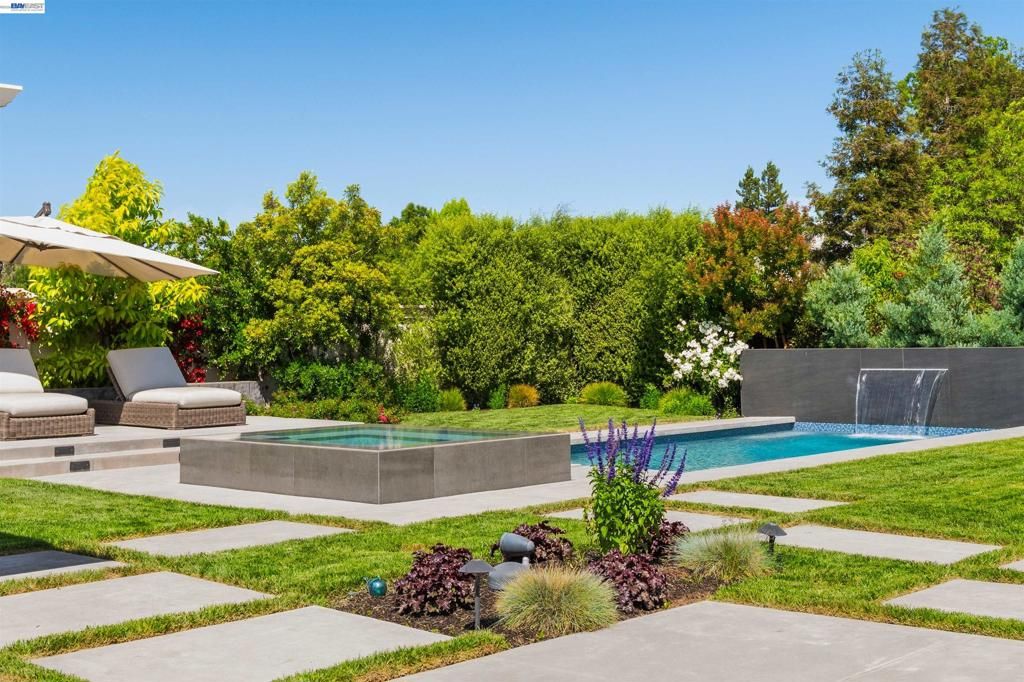 Image 57 of property listing at 2205 Cameron Cir, Pleasanton, CA 94588