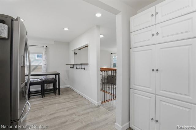 1284 Atkinson Avenue, Bloomfield Hills, MI 48302