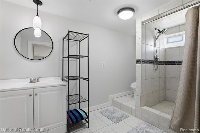 1284 Atkinson Avenue, Bloomfield Hills, MI 48302