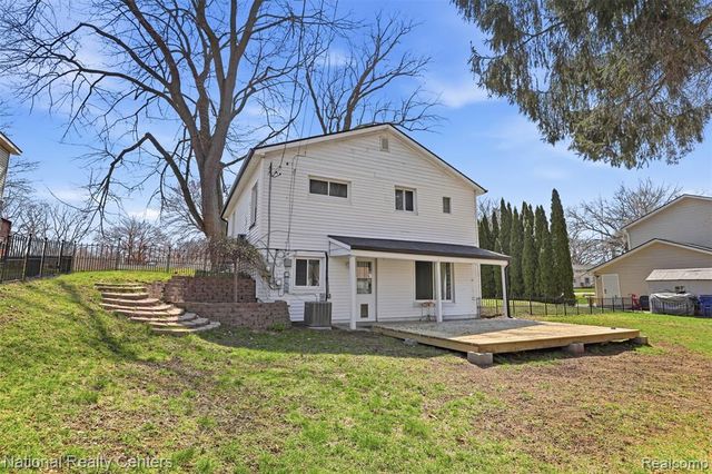 1284 Atkinson Avenue, Bloomfield Hills, MI 48302