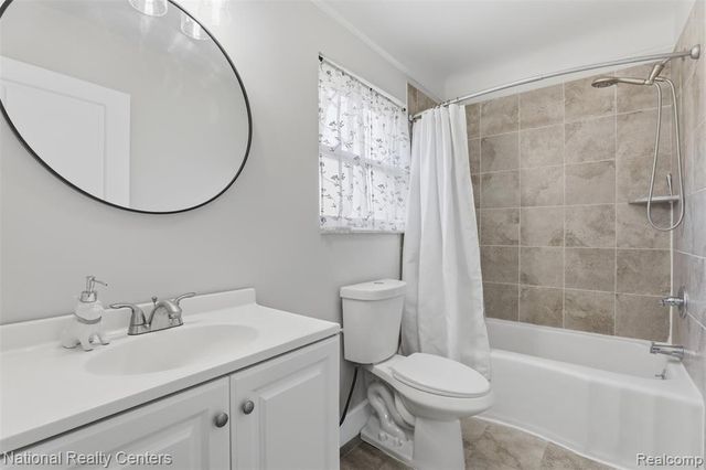 1284 Atkinson Avenue, Bloomfield Hills, MI 48302