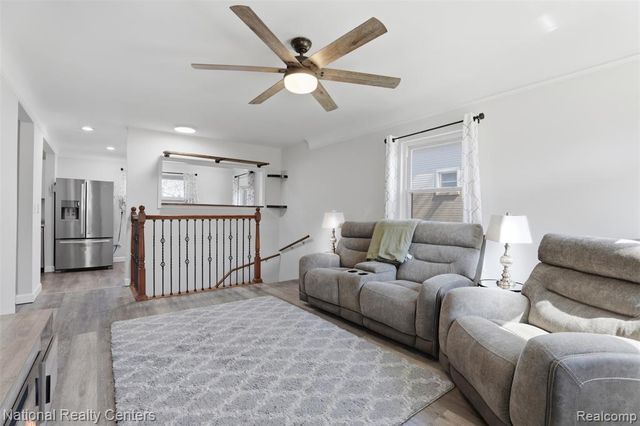 1284 Atkinson Avenue, Bloomfield Hills, MI 48302
