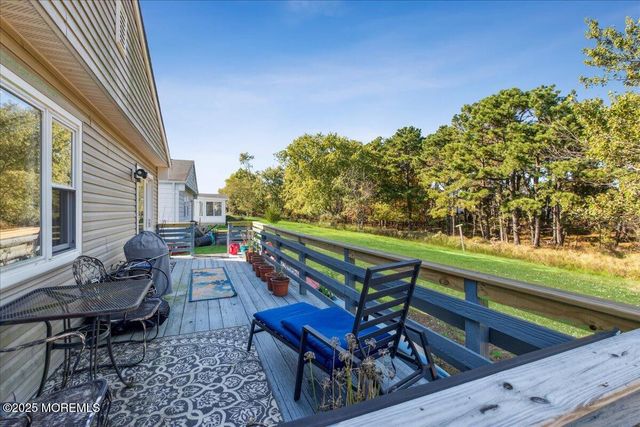 57 Selkirk Avenue, Toms River, NJ 08757