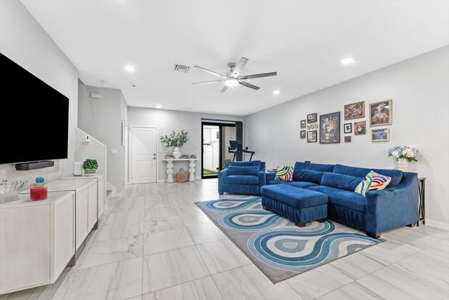 405 NW 17th Street, Fort Lauderdale, FL 33311