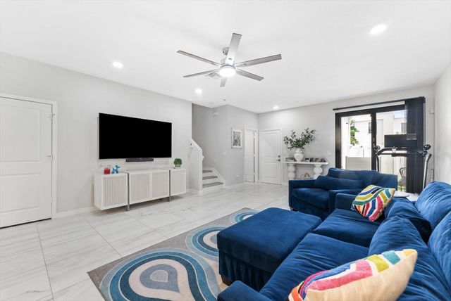 405 NW 17th Street, Fort Lauderdale, FL 33311