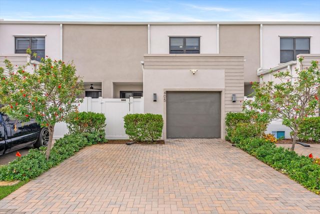 405 NW 17th Street, Fort Lauderdale, FL 33311