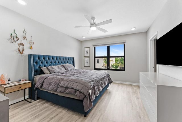 405 NW 17th Street, Fort Lauderdale, FL 33311