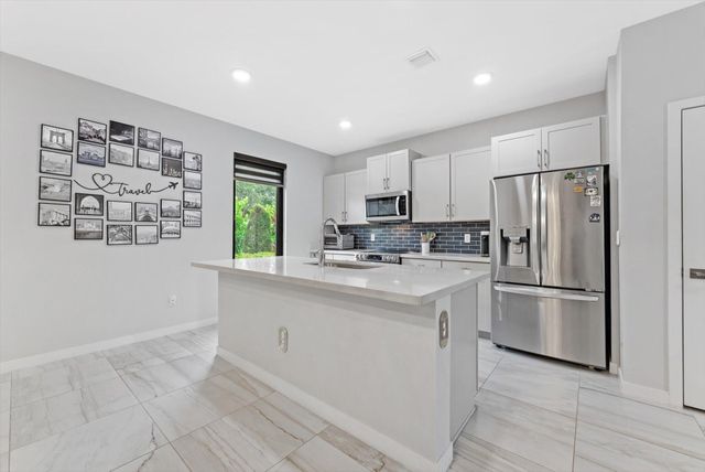 405 NW 17th Street, Fort Lauderdale, FL 33311