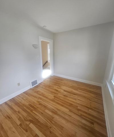 2147 Juliet Avenue, Saint Paul, MN 55105