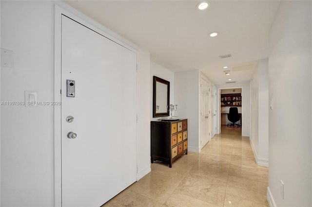 5660 Collins Ave 20B, Miami Beach, FL 33140