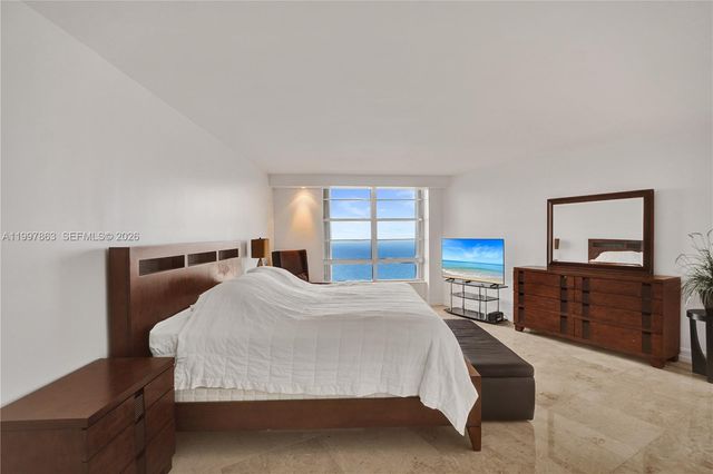 5660 Collins Ave 20B, Miami Beach, FL 33140