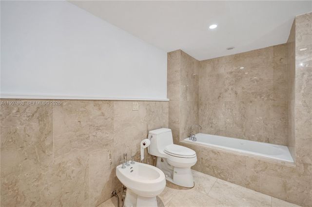 5660 Collins Ave 20B, Miami Beach, FL 33140