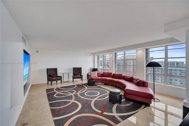 5660 Collins Ave 20B, Miami Beach, FL 33140