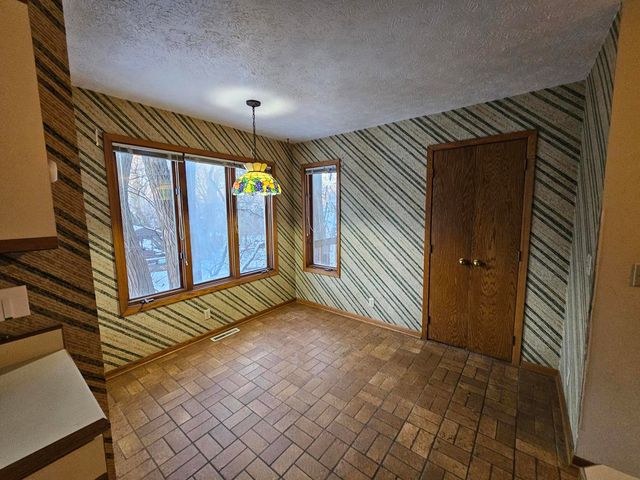 4106 Eaton Drive, Rockford, IL 61114