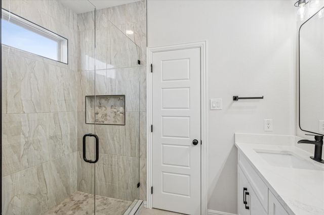 5627 Barkridge Drive, Granbury, TX 76048