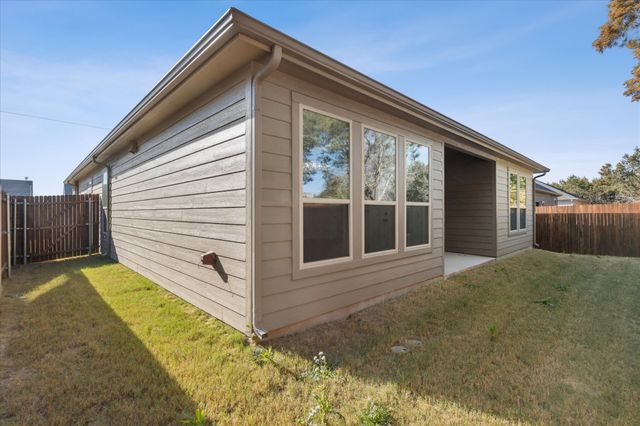 5627 Barkridge Drive, Granbury, TX 76048