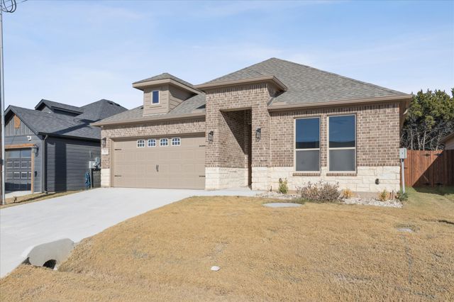 5627 Barkridge Drive, Granbury, TX 76048