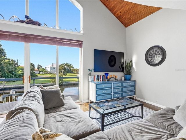 155 DANFORTH DR, Punta Gorda, FL 33980