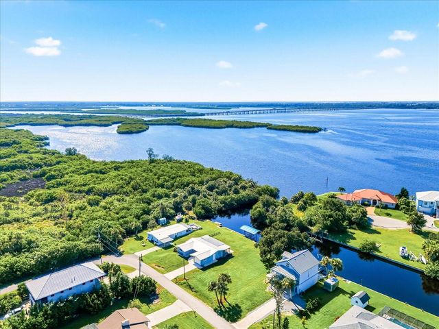 155 DANFORTH DR, Punta Gorda, FL 33980