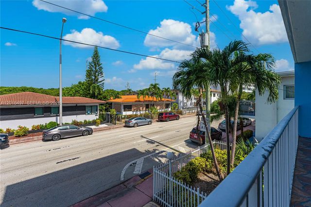 8340 Harding Ave 201, Miami Beach, FL 33141