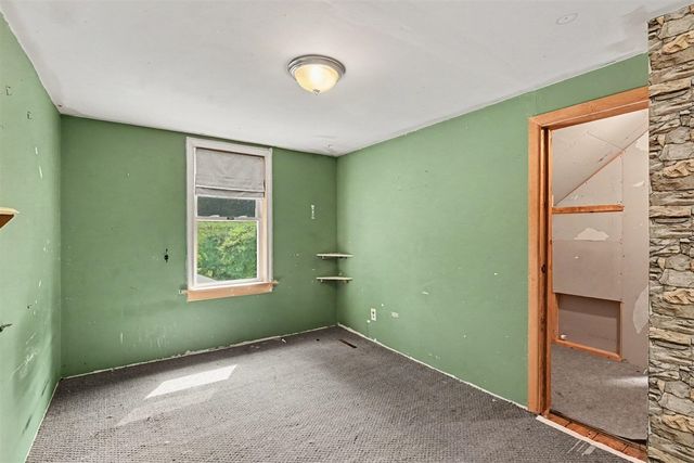 14525 Lakeshore Avenue, Grand Haven, MI 49417