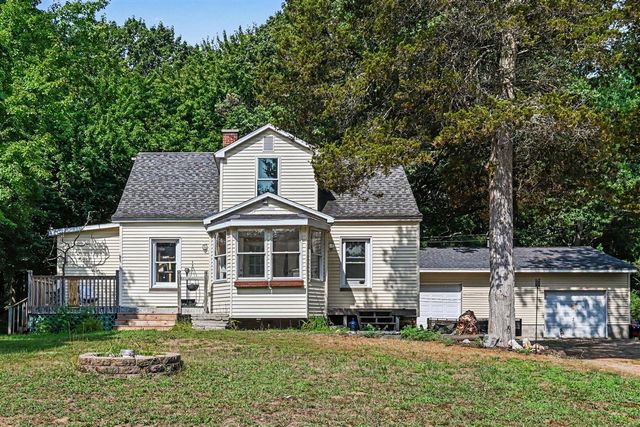 14525 Lakeshore Avenue, Grand Haven, MI 49417