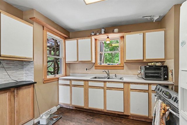 14525 Lakeshore Avenue, Grand Haven, MI 49417