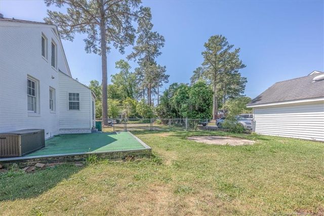 2201 N McMillan Ave, Lumberton, NC 28358