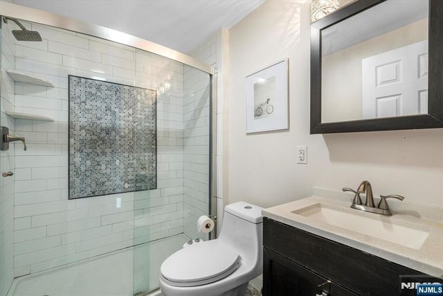 29 Grandview Drive, Woodland Park, NJ 07424