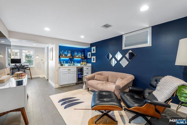 29 Grandview Drive, Woodland Park, NJ 07424