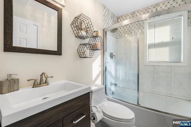 29 Grandview Drive, Woodland Park, NJ 07424