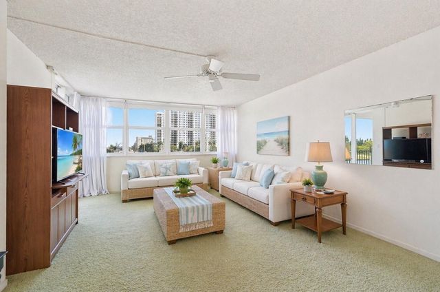 1400 S Ocean Drive 303, Hollywood, FL 33019
