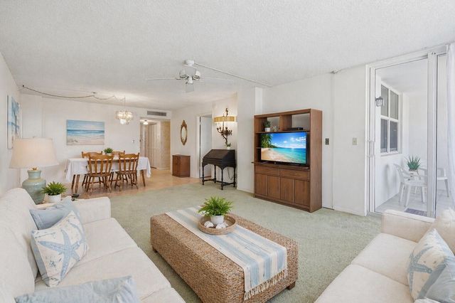 1400 S Ocean Drive 303, Hollywood, FL 33019