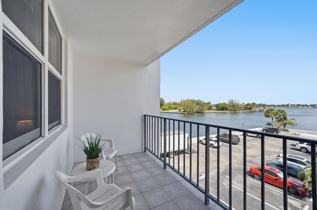 1400 S Ocean Drive 303, Hollywood, FL 33019