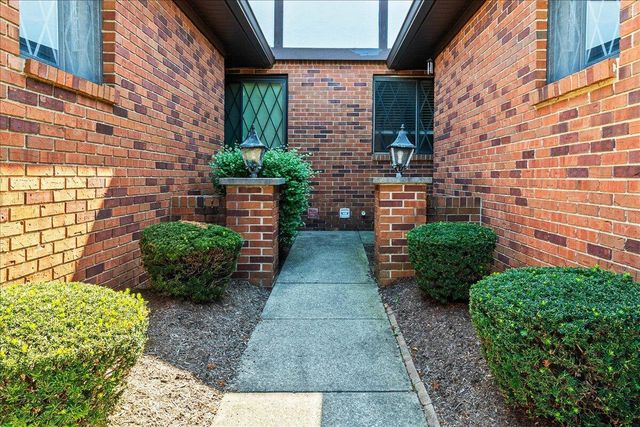 5076 Beckenham Court, Columbus, OH 43230