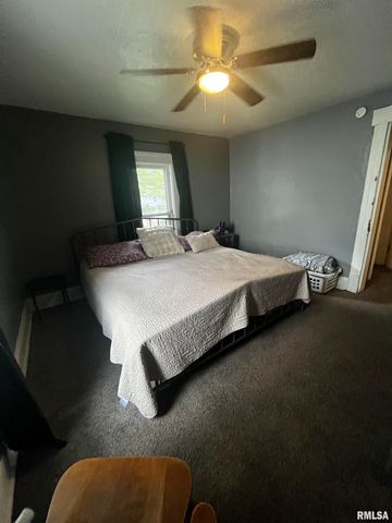 620 W LAWRENCE Street, Springfield, IL 62704
