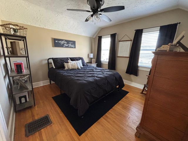 921 Moulton Avenue, North Muskegon City, MI 49445