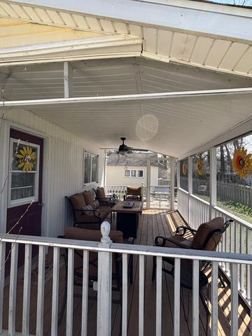 921 Moulton Avenue, North Muskegon City, MI 49445