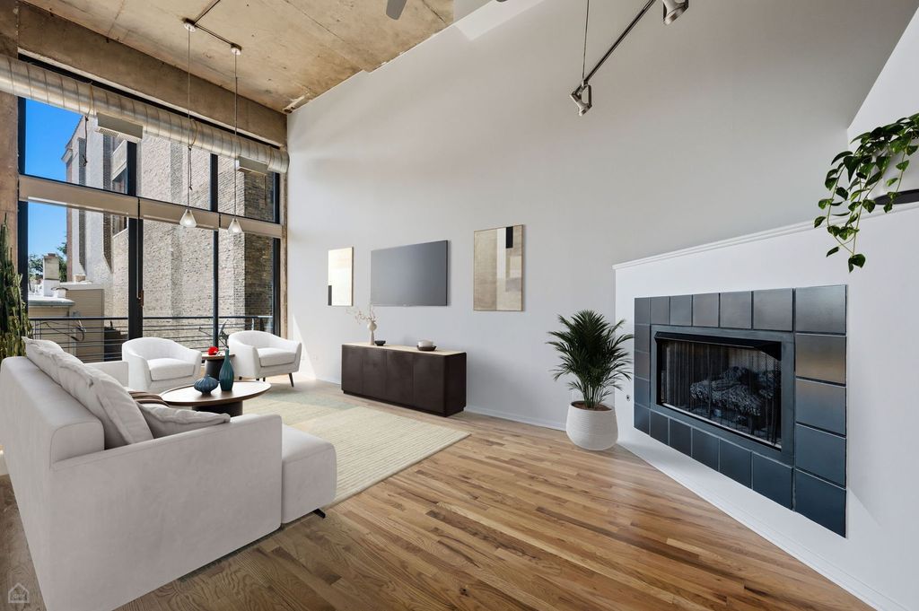 1934 N Washtenaw Avenue 207, Chicago, IL 60647 — photo 5