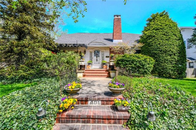 401 Hadley Avenue, Dayton, OH 45419